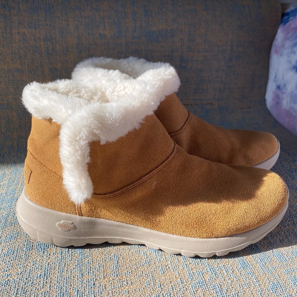 NWOT Skechers On The GO Joy - Bundle Up Boots (Women's 9.5)